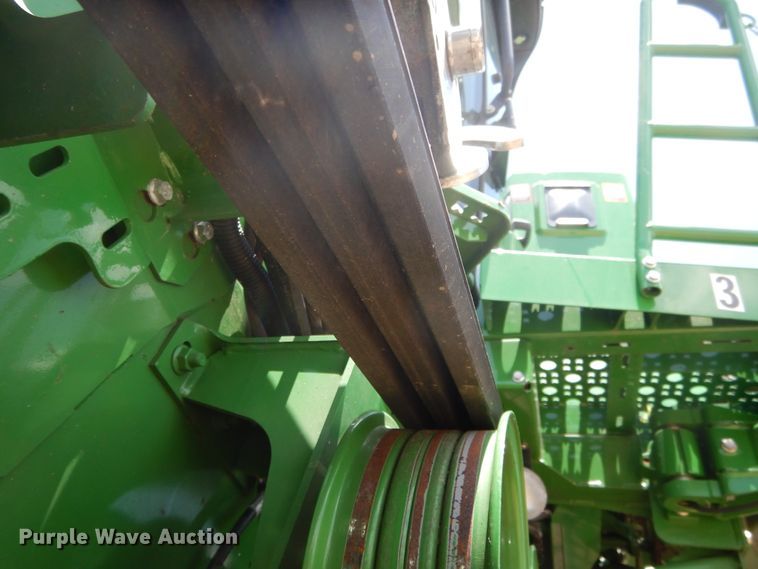 image for item DC0235 2015 John Deere S670 STS RWA combine