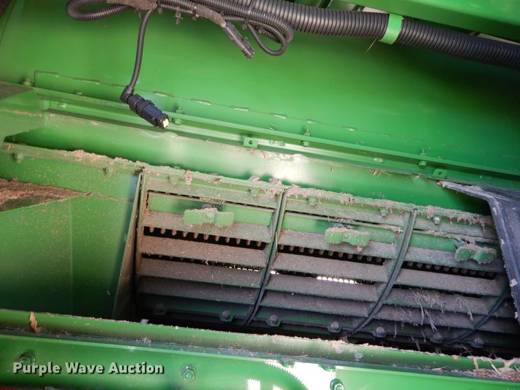 image for item DC0235 2015 John Deere S670 STS RWA combine
