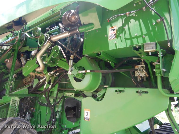 image for item DC0235 2015 John Deere S670 STS RWA combine