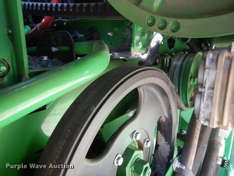 image for item DC0235 2015 John Deere S670 STS RWA combine