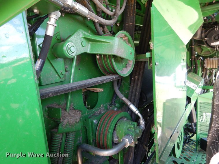 image for item DC0235 2015 John Deere S670 STS RWA combine