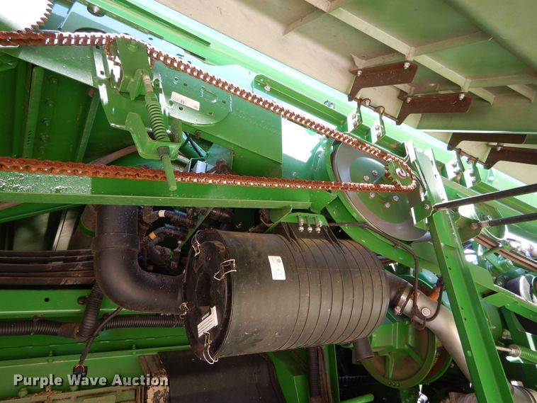 image for item DC0235 2015 John Deere S670 STS RWA combine
