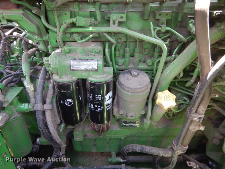 image for item DC0235 2015 John Deere S670 STS RWA combine