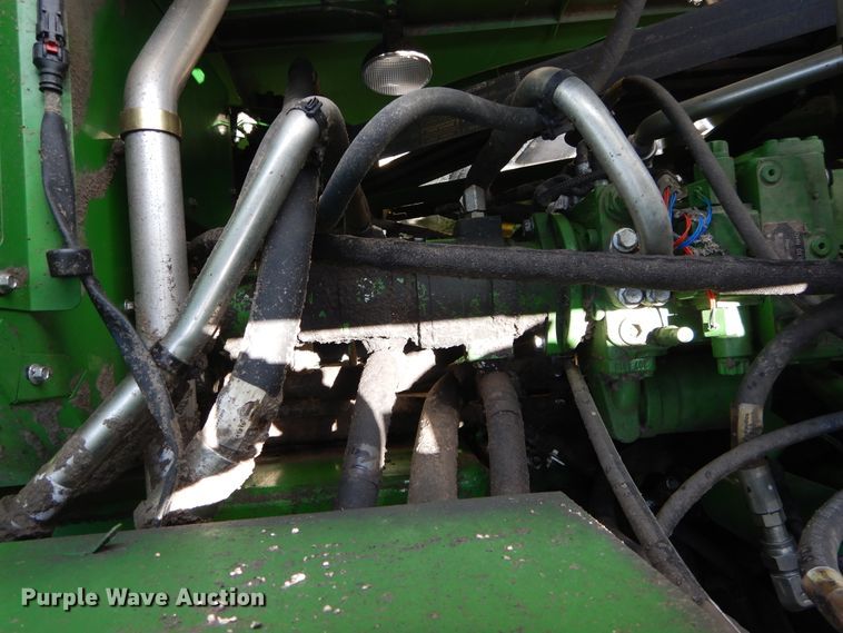 image for item DC0235 2015 John Deere S670 STS RWA combine