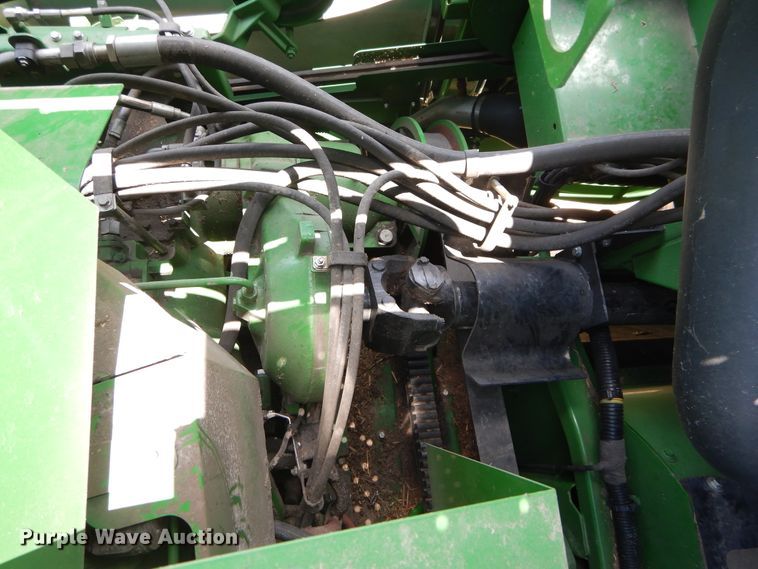 image for item DC0235 2015 John Deere S670 STS RWA combine