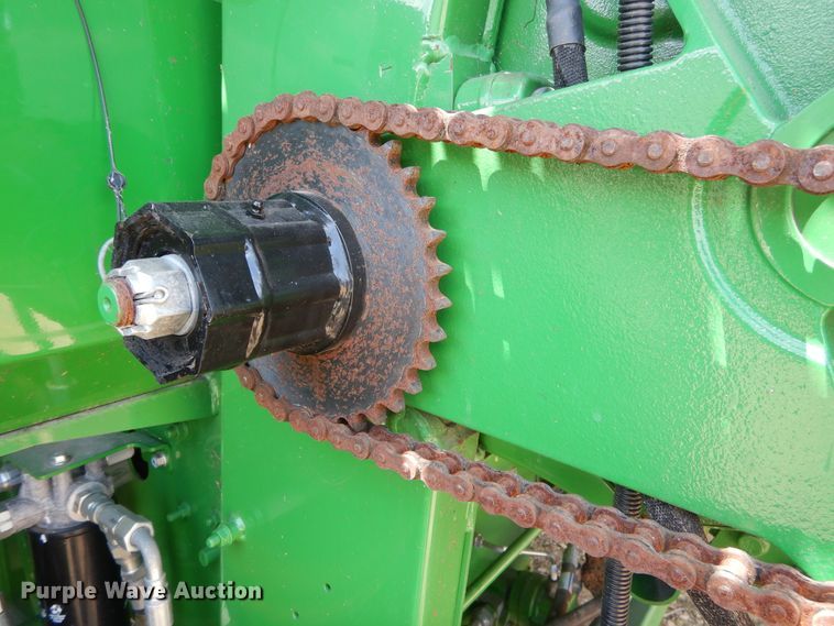 image for item DC0236 2015 John Deere S670 STS RWA combine