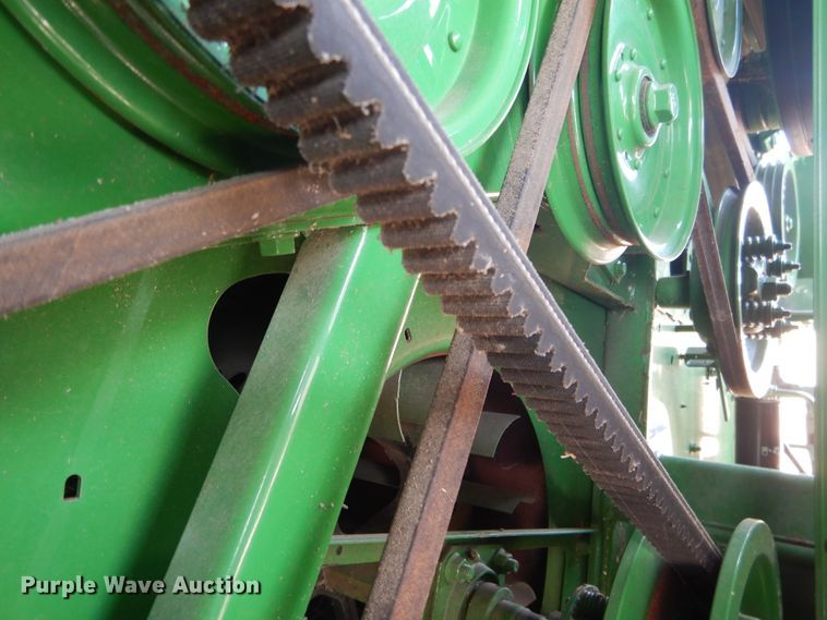 image for item DC0236 2015 John Deere S670 STS RWA combine