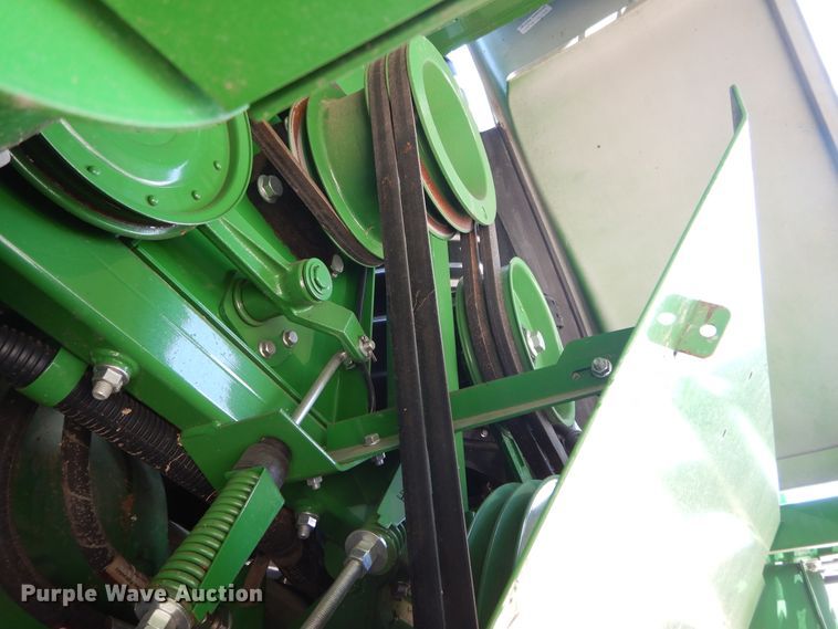 image for item DC0236 2015 John Deere S670 STS RWA combine