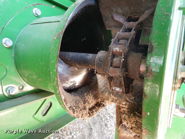 image for item DC0236 2015 John Deere S670 STS RWA combine