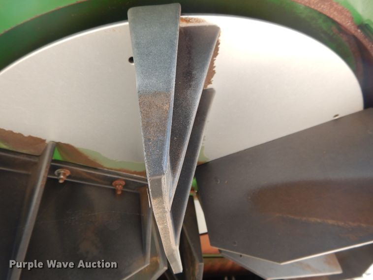 image for item DC0236 2015 John Deere S670 STS RWA combine