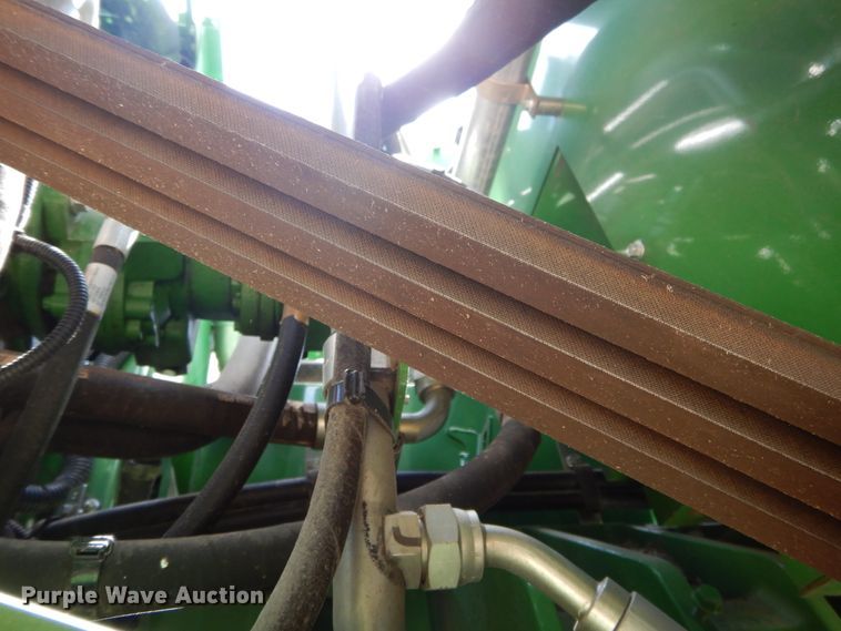 image for item DC0236 2015 John Deere S670 STS RWA combine