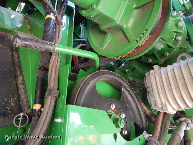 image for item DC0236 2015 John Deere S670 STS RWA combine