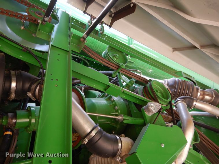 image for item DC0236 2015 John Deere S670 STS RWA combine