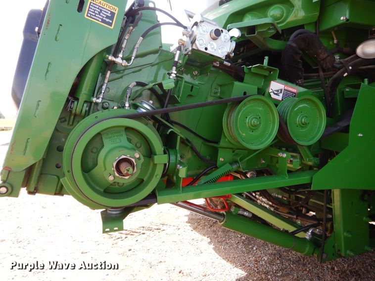 image for item DC0237 2015 John Deere S670 STS RWA combine