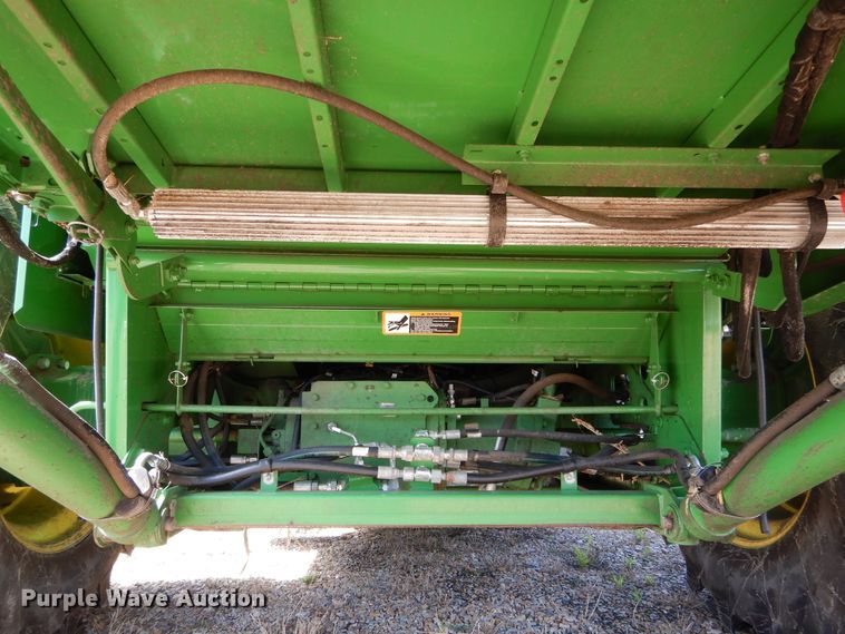 image for item DC0237 2015 John Deere S670 STS RWA combine