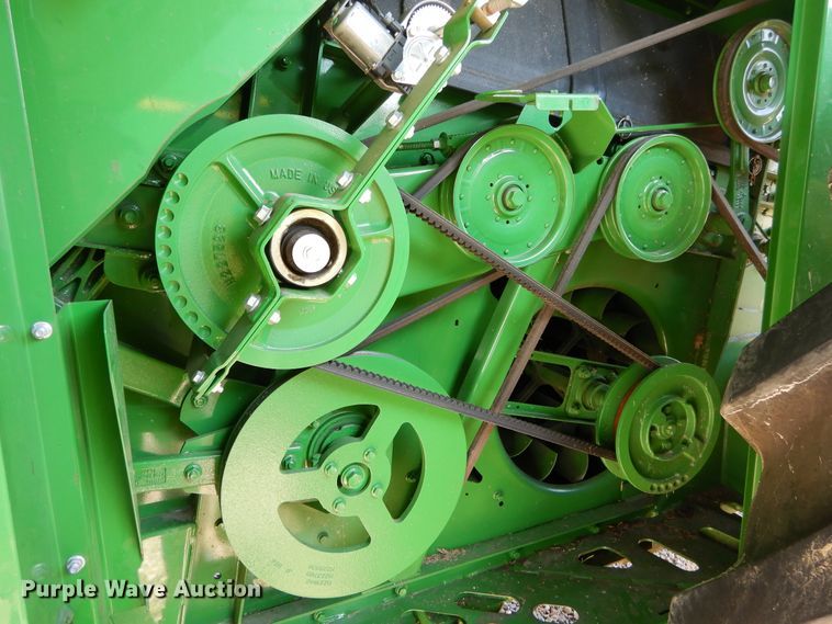 image for item DC0237 2015 John Deere S670 STS RWA combine