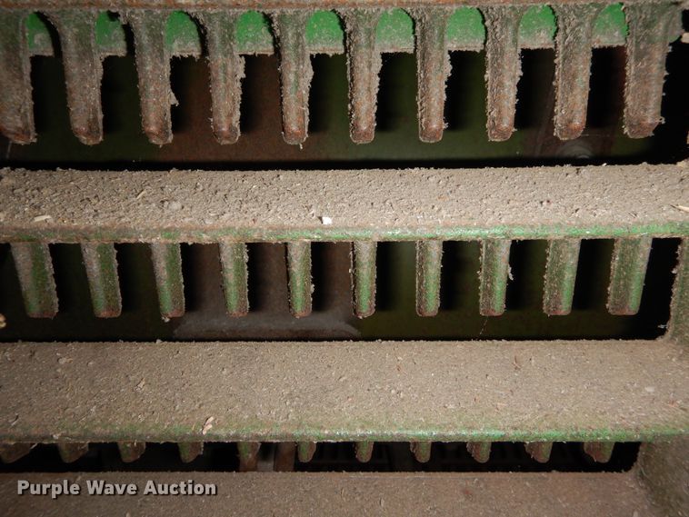 image for item DC0237 2015 John Deere S670 STS RWA combine