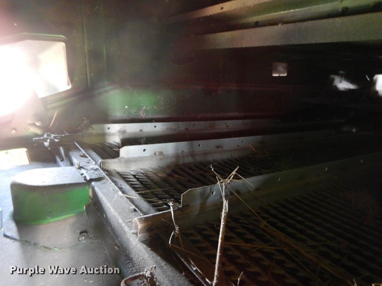 image for item DC0237 2015 John Deere S670 STS RWA combine