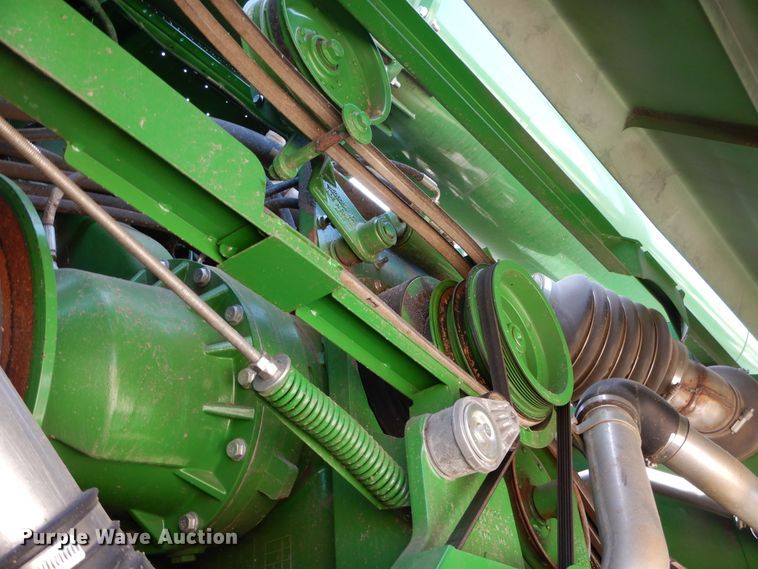 image for item DC0237 2015 John Deere S670 STS RWA combine