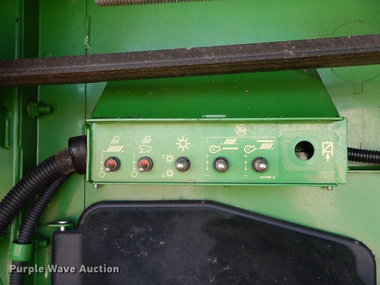 image for item DC0237 2015 John Deere S670 STS RWA combine