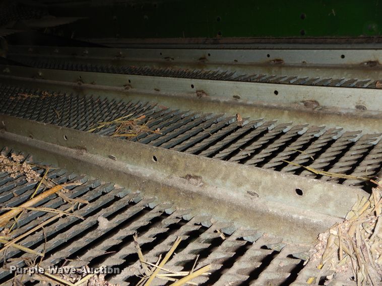 image for item DC0237 2015 John Deere S670 STS RWA combine