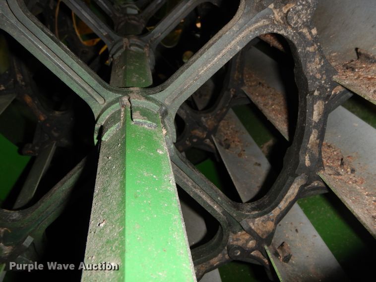 image for item DC0237 2015 John Deere S670 STS RWA combine