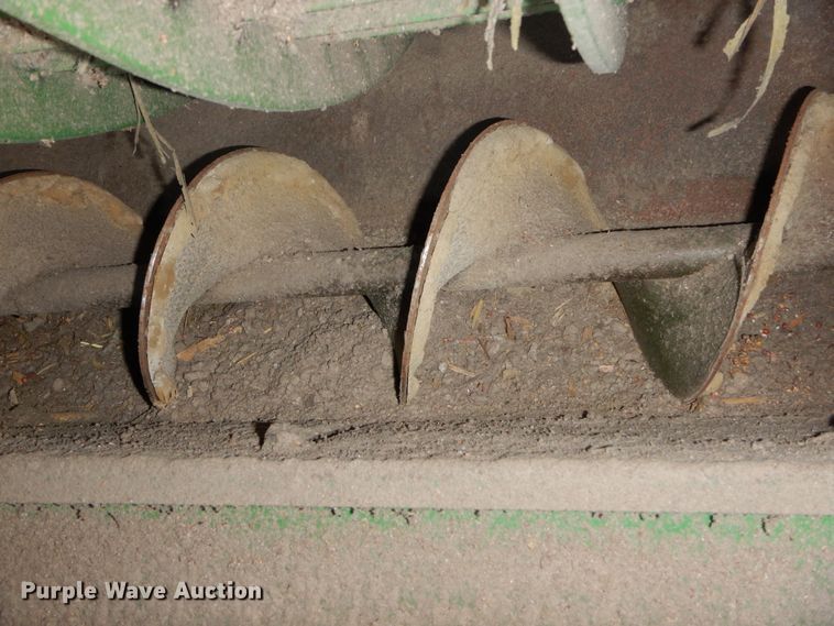 image for item DC0237 2015 John Deere S670 STS RWA combine