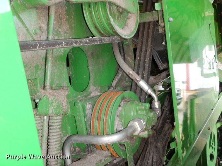image for item DC0237 2015 John Deere S670 STS RWA combine