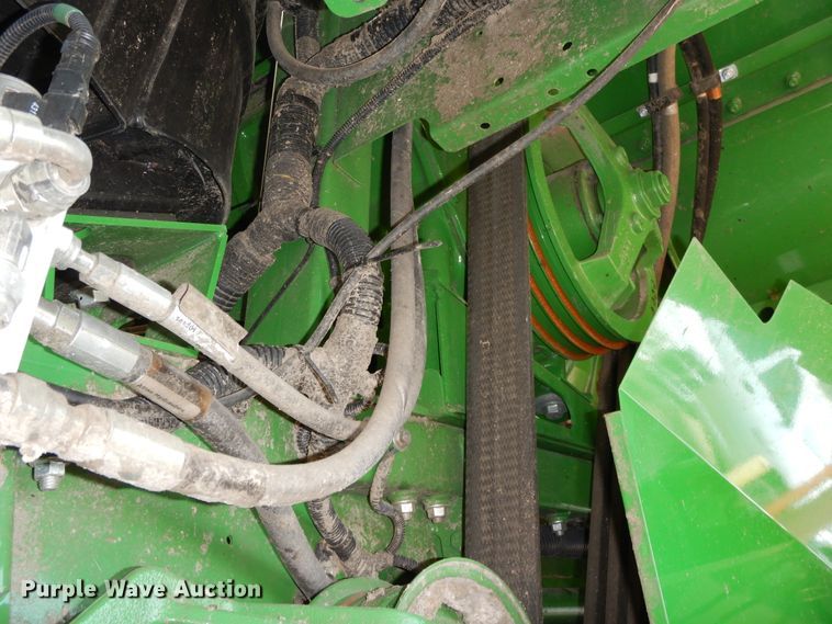 image for item DC0237 2015 John Deere S670 STS RWA combine