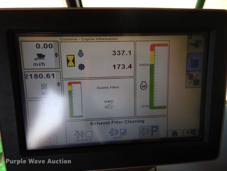 image for item DC0237 2015 John Deere S670 STS RWA combine