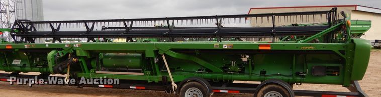 image for item DC0239 2015 John Deere 635FD flex draper head