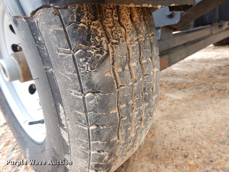 image for item DC0241 2013 Frontier HT1238 header trailer