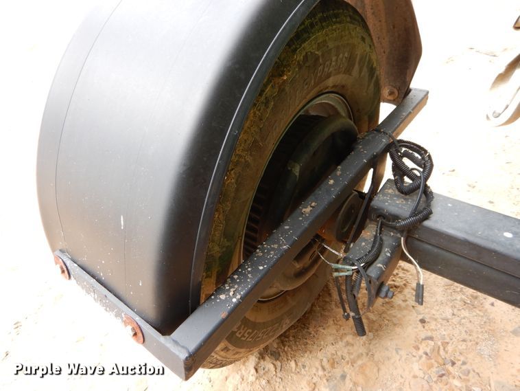 image for item DC0242 2011 Frontier HT1238 header trailer