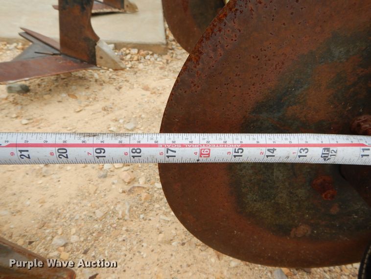 image for item DC0244 Orthman 9300 row crop cultivator