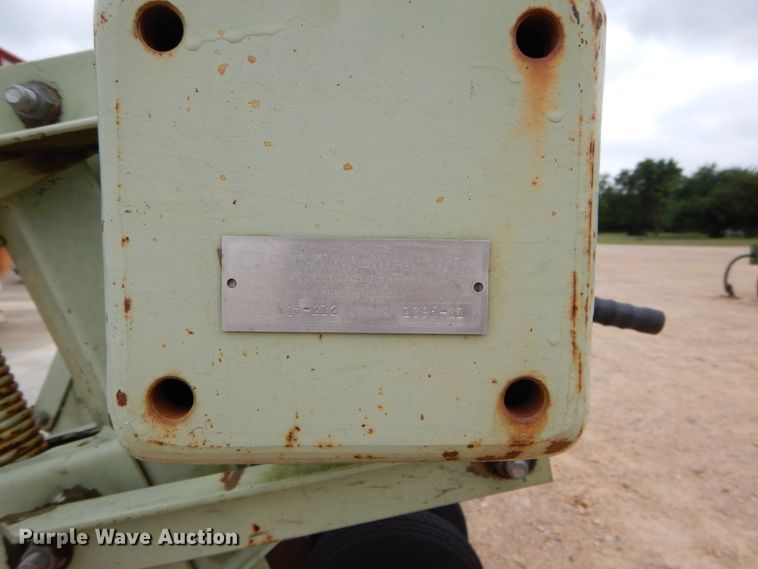 image for item DC0244 Orthman 9300 row crop cultivator