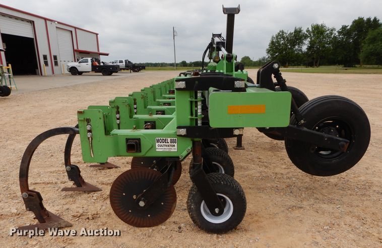 image for item DC0245 2014 Bigham Brothers S-9941-888 row crop cultivator