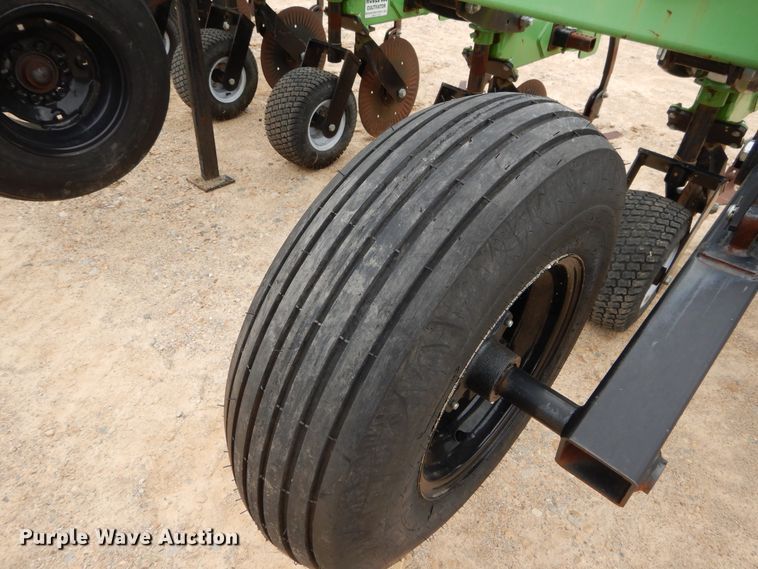 image for item DC0245 2014 Bigham Brothers S-9941-888 row crop cultivator