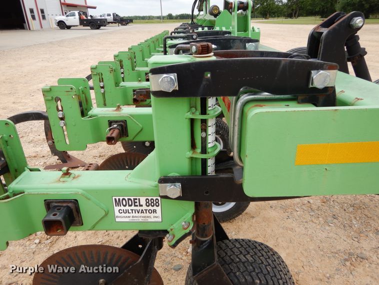 image for item DC0245 2014 Bigham Brothers S-9941-888 row crop cultivator