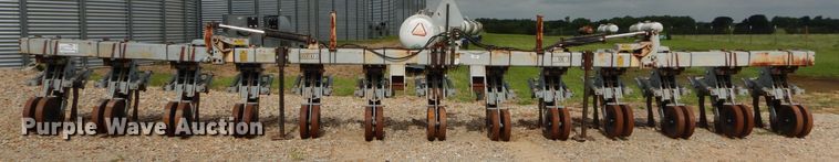 image for item DC0246 Hiniker 5000 row crop cultivator