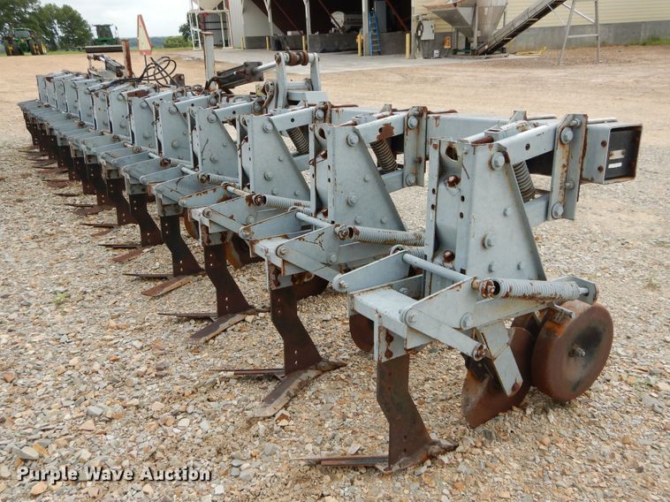 image for item DC0246 Hiniker 5000 row crop cultivator