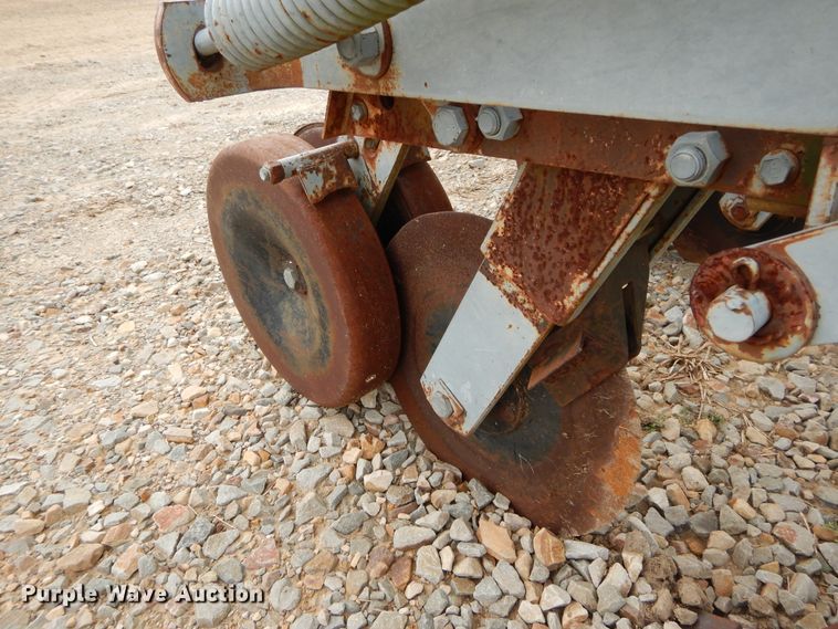 image for item DC0246 Hiniker 5000 row crop cultivator