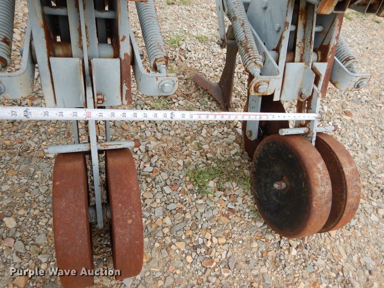 image for item DC0246 Hiniker 5000 row crop cultivator