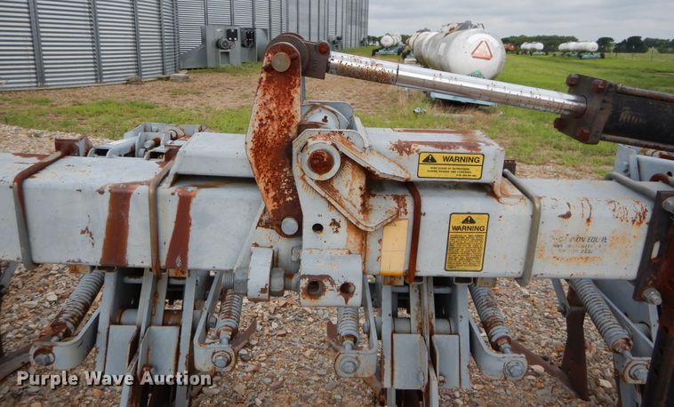 image for item DC0246 Hiniker 5000 row crop cultivator