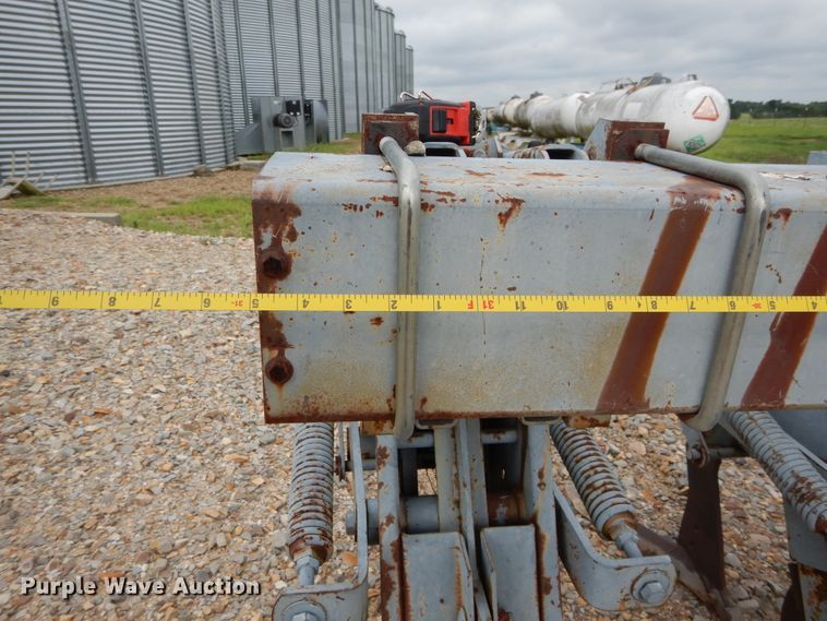 image for item DC0246 Hiniker 5000 row crop cultivator