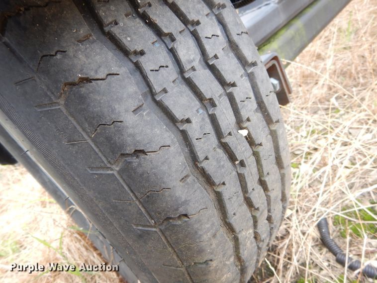 image for item DC0249 2011 Frontier HT1232 header trailer