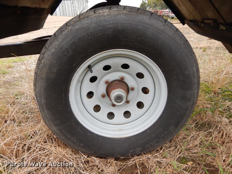 image for item DC0249 2011 Frontier HT1232 header trailer