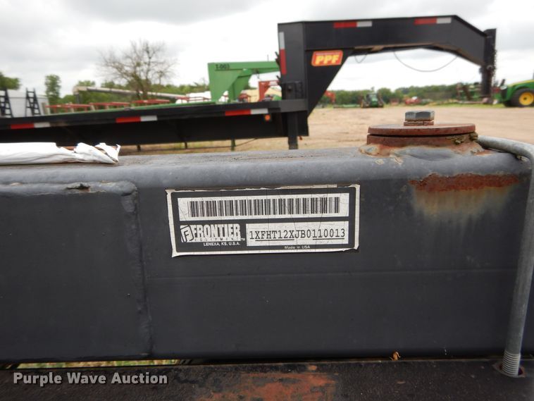 image for item DC0249 2011 Frontier HT1232 header trailer