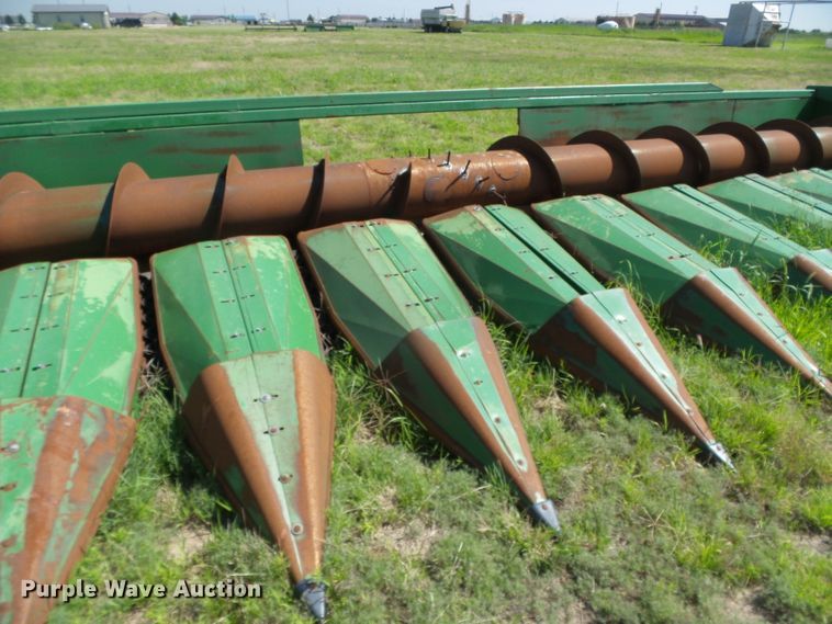 image for item DC5076 John Deere 653 all-crop head