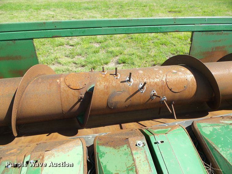 image for item DC5076 John Deere 653 all-crop head