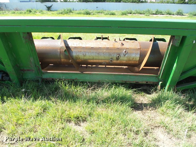 image for item DC5076 John Deere 653 all-crop head
